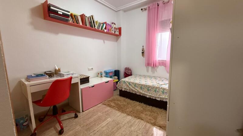3 bedroom Apartment for sale