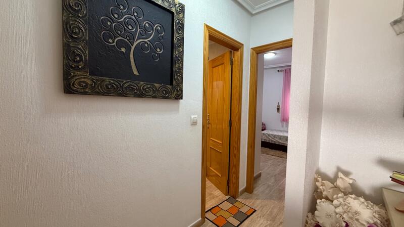3 bedroom Apartment for sale