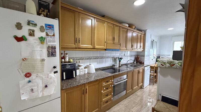 3 bedroom Apartment for sale