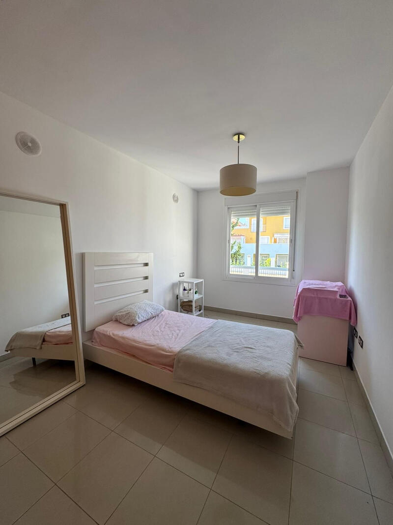3 bedroom Townhouse for sale