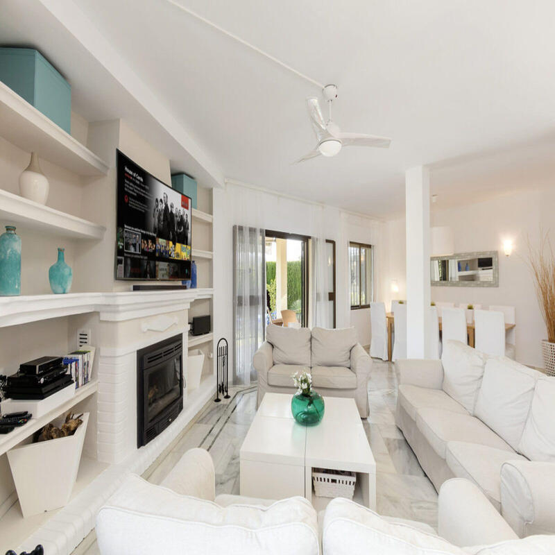6 bedroom Villa for sale