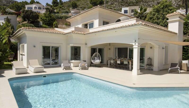 Villa for sale in Moraira, Alicante