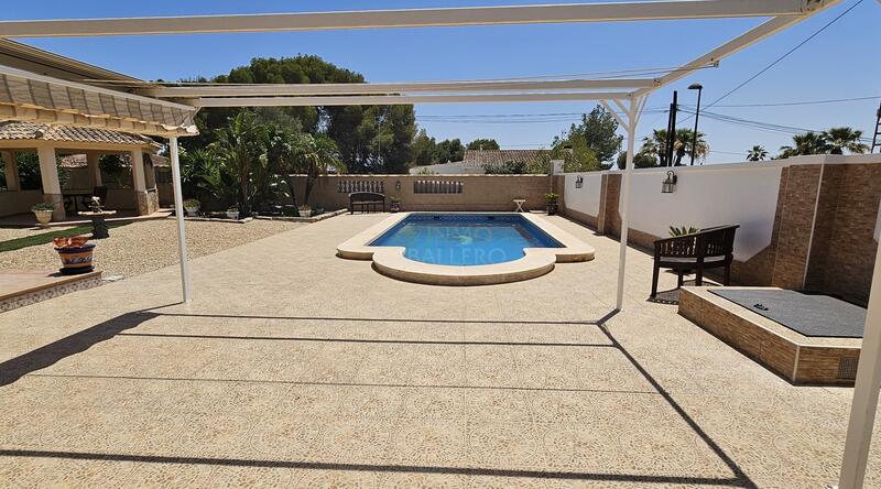 5 Cuarto Villa en venta