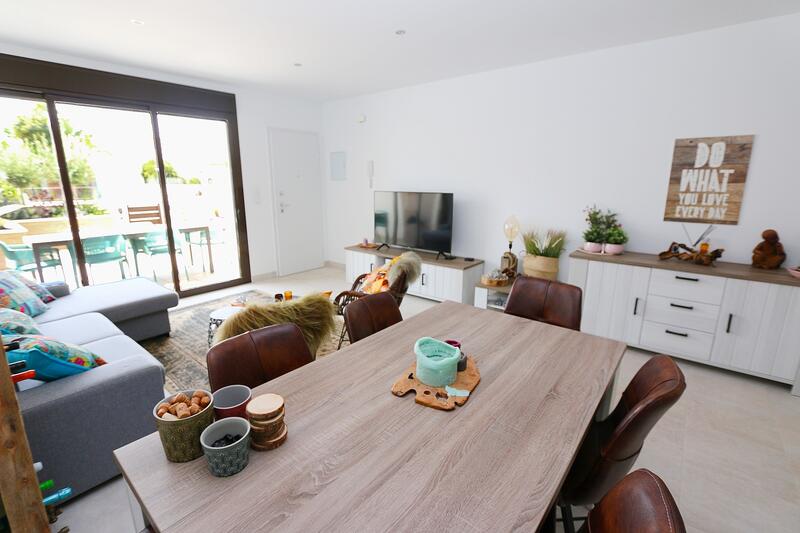 3 bedroom Apartment for sale