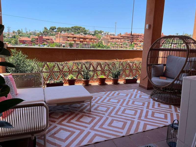 Apartamento en venta en La Reserva, Málaga