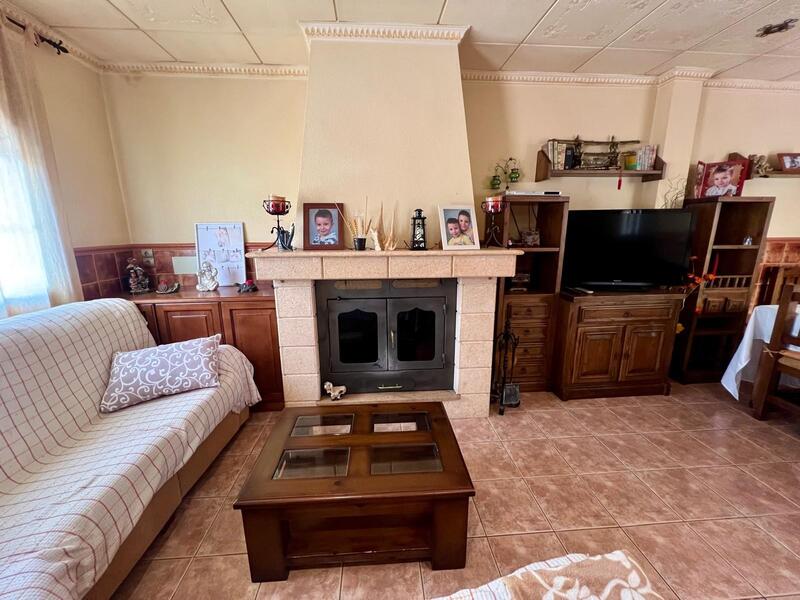 3 bedroom Townhouse for sale