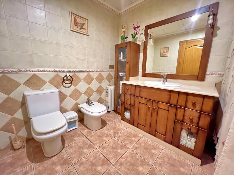 3 bedroom Townhouse for sale