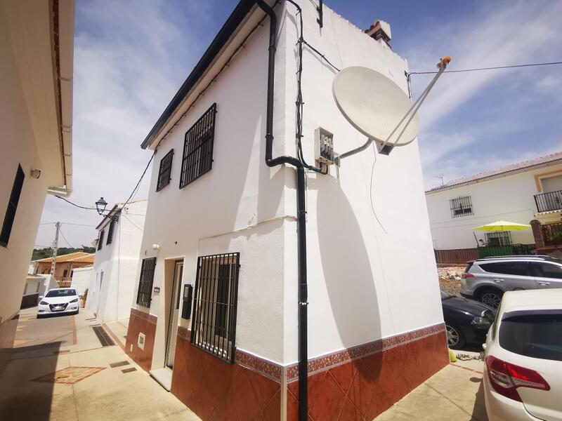 1 bedroom Townhouse for sale