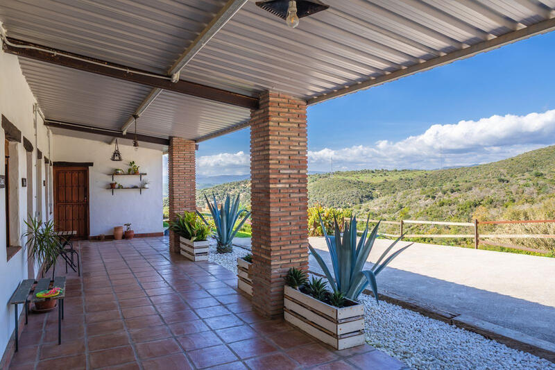 8 bedroom Country House for sale