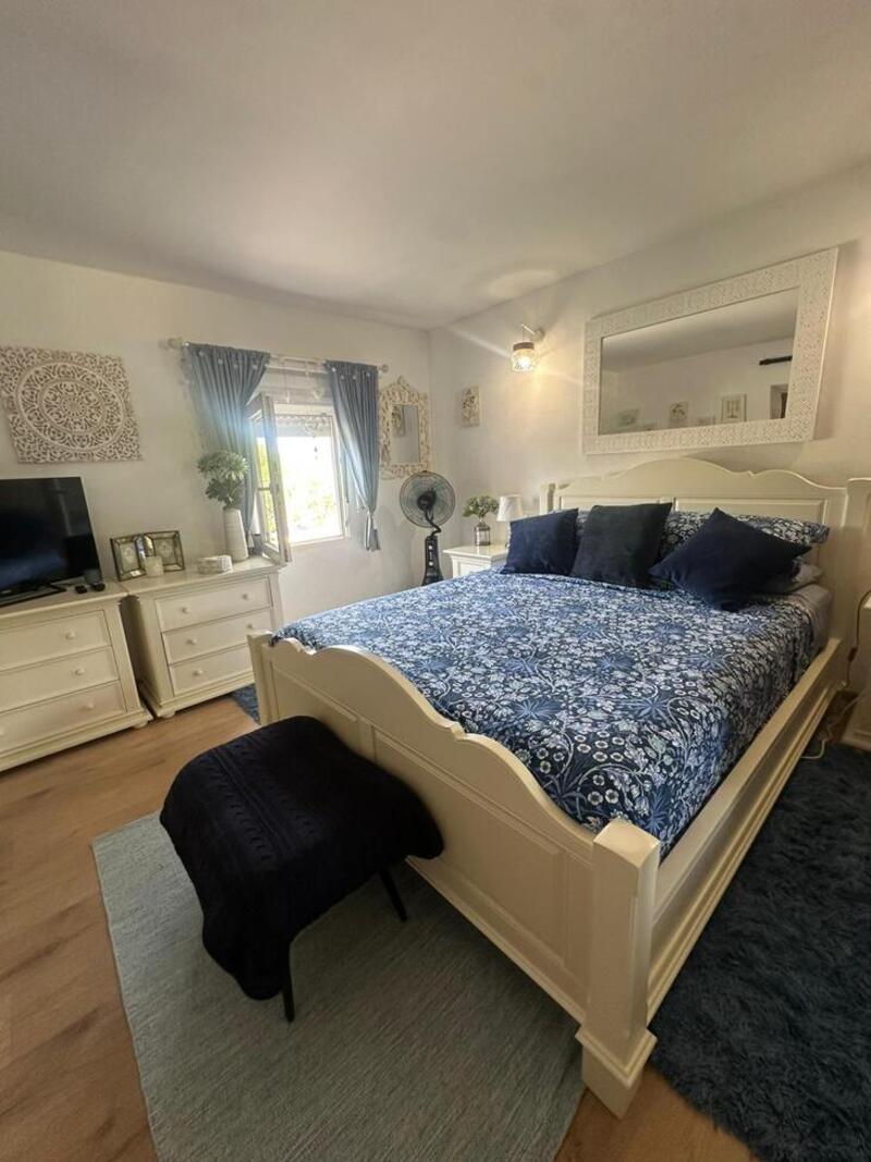 3 bedroom Country House for sale