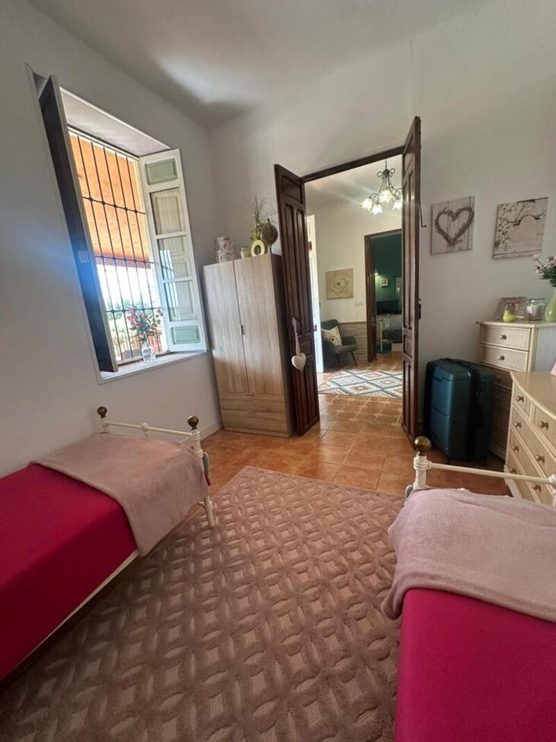 3 bedroom Country House for sale