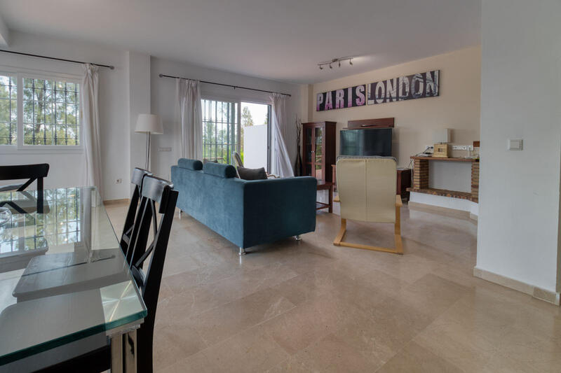 4 bedroom Townhouse for sale