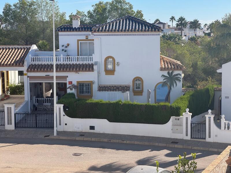 Villa til salgs i Los Dolses, Alicante