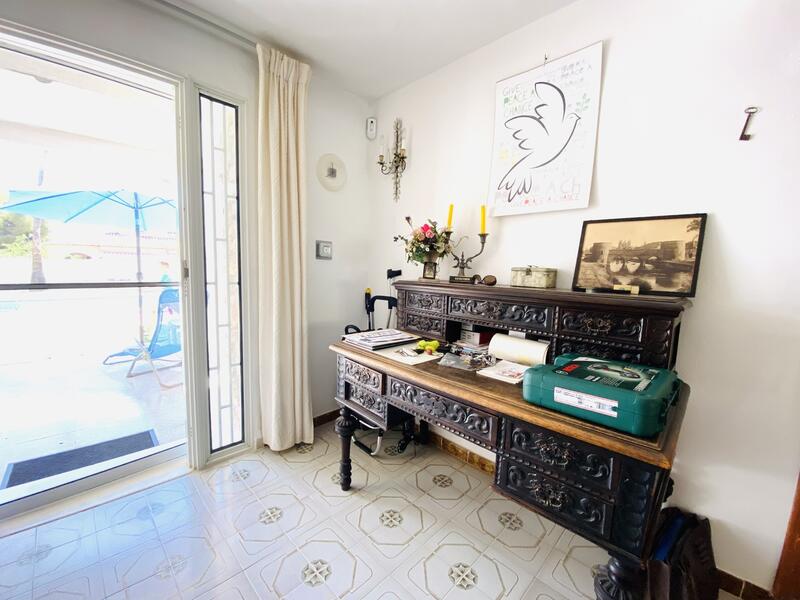 7 bedroom Villa for sale