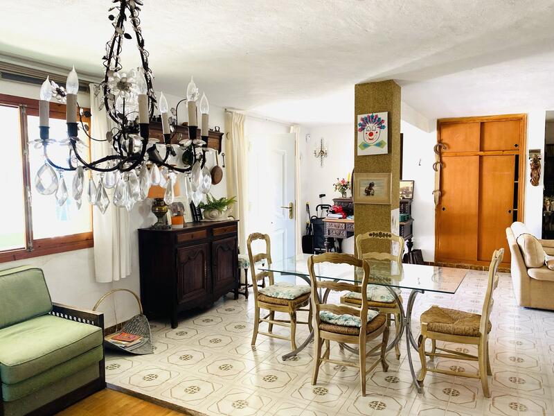 7 bedroom Villa for sale
