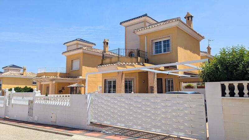Villa zu verkaufen in Lo Crispin, Alicante