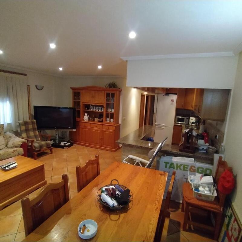 3 bedroom Apartment for sale