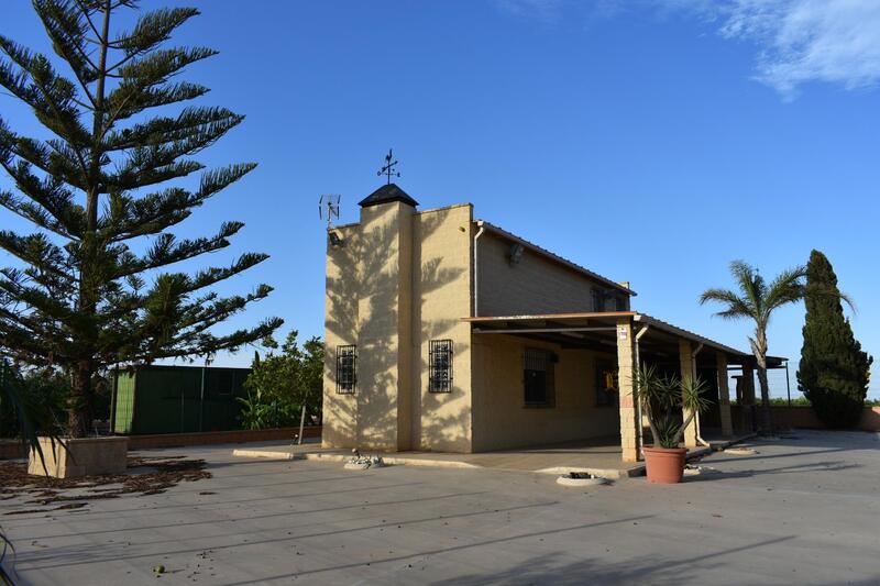 2 bedroom Country House for sale