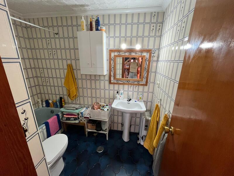 3 bedroom Apartment for sale