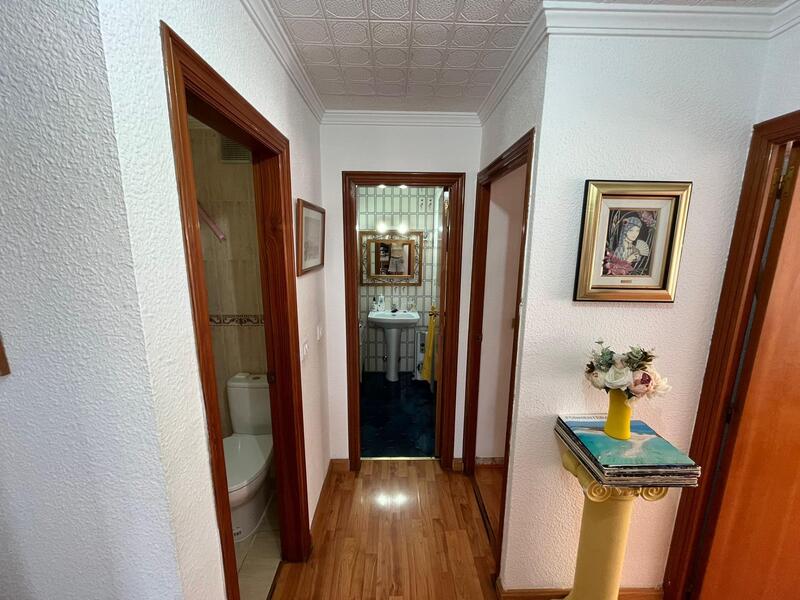 3 bedroom Apartment for sale