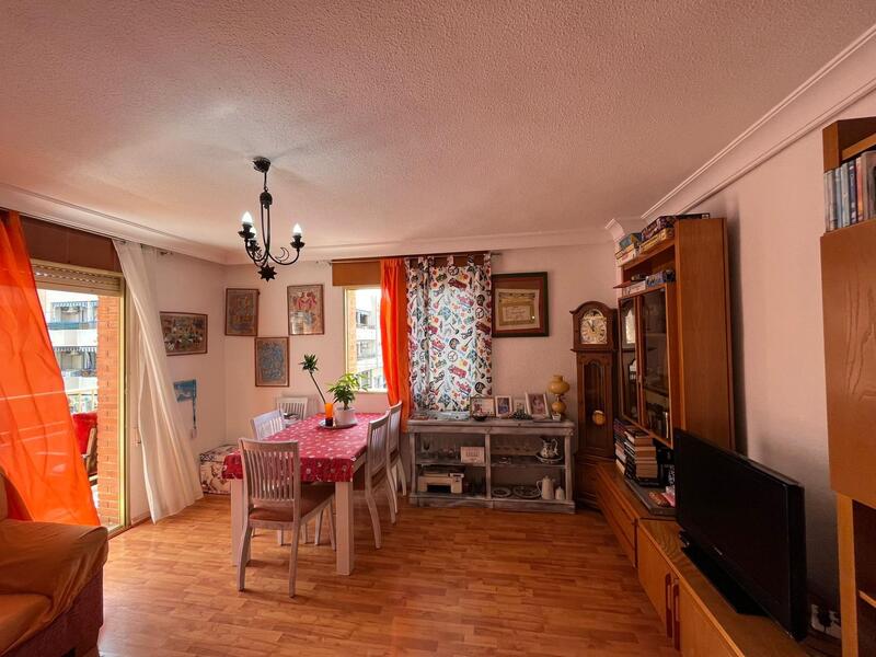3 bedroom Apartment for sale