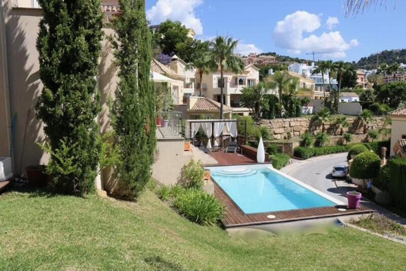 5 bedroom Villa for sale