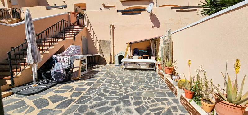 4 bedroom Apartment for sale