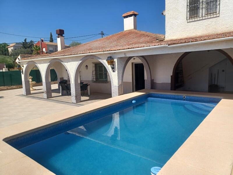 4 bedroom Villa for sale