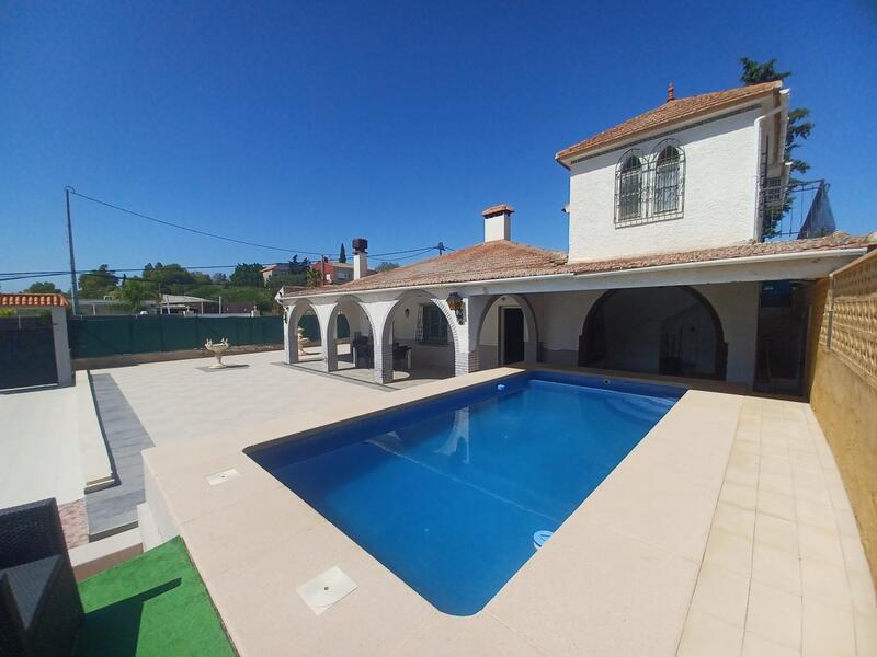 4 bedroom Villa for sale