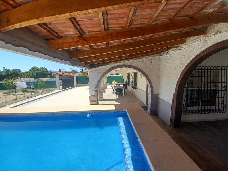 4 bedroom Villa for sale