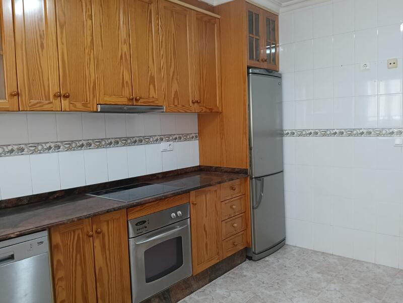 3 bedroom Apartment for sale