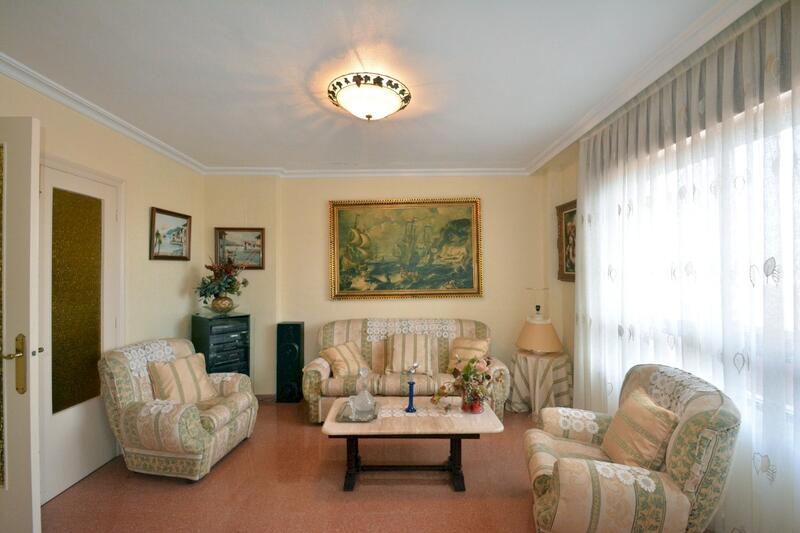 4 bedroom Apartment for sale
