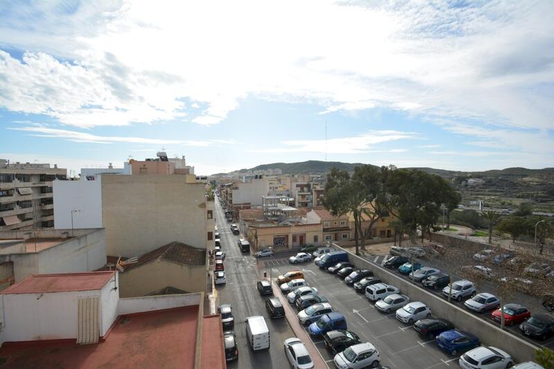 4 bedroom Apartment for sale