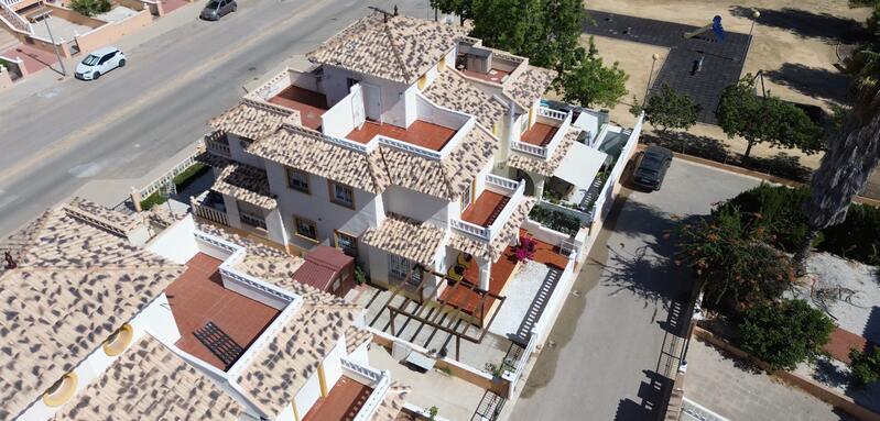 3 bedroom Townhouse for sale