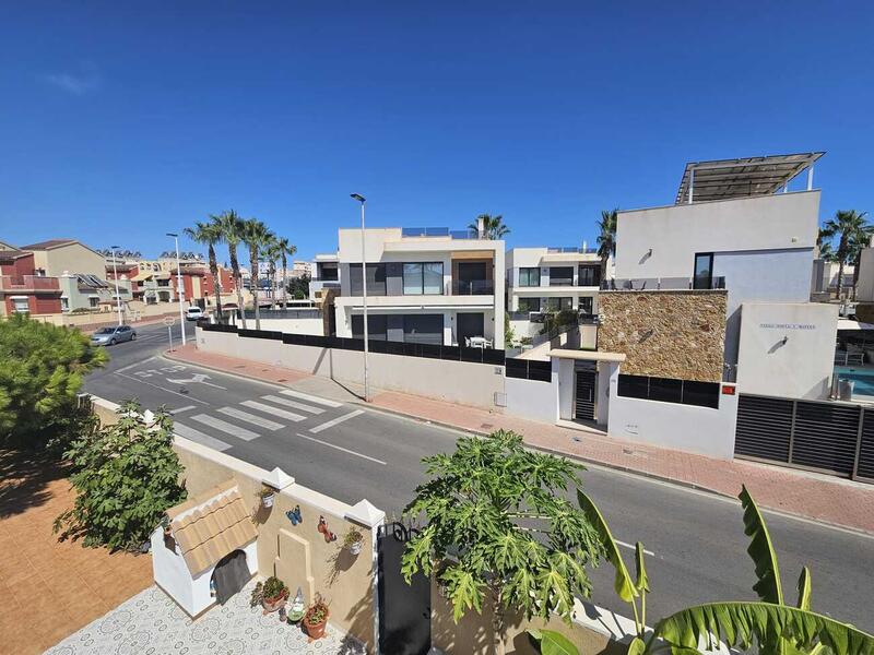 3 bedroom Villa for sale