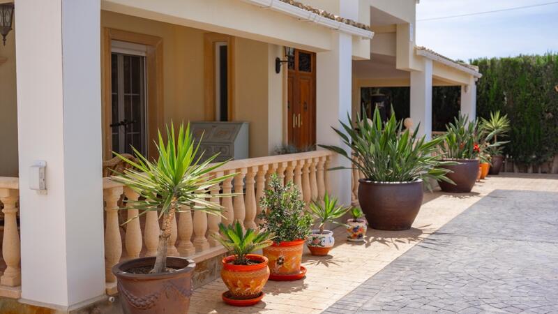 Lantställe till salu i Heredades, Alicante