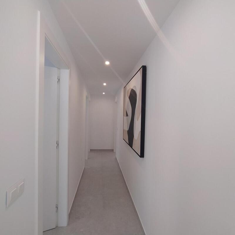 3 bedroom Apartment for sale