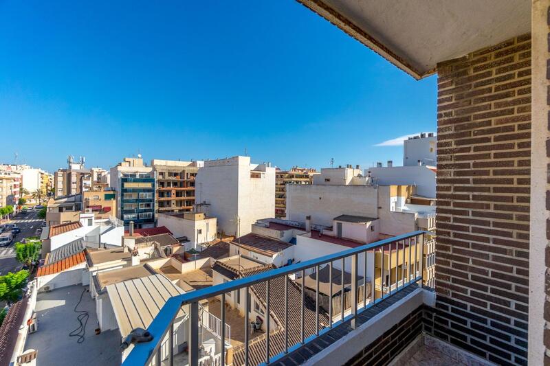 3 bedroom Apartment for sale