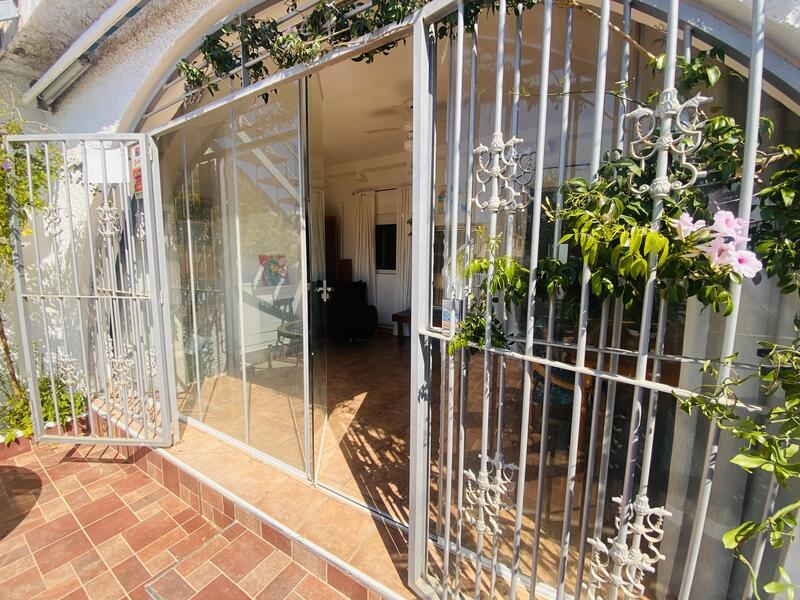 2 Cuarto Villa en venta