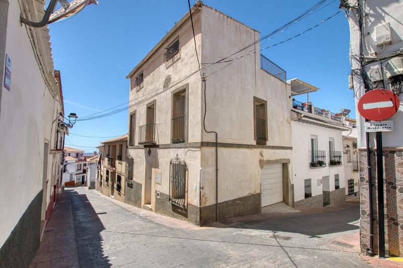 Radhus till salu i Periana, Málaga
