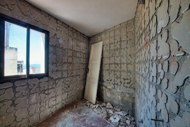 4 bedroom Townhouse for sale