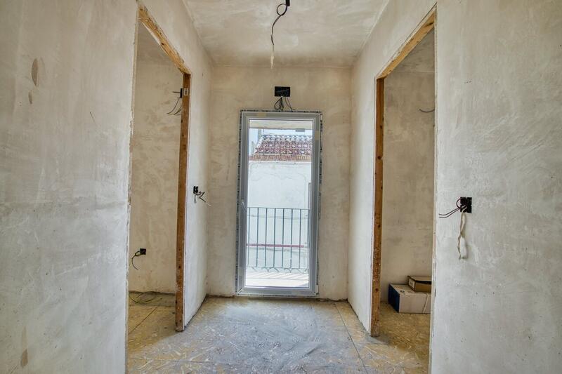 4 bedroom Townhouse for sale