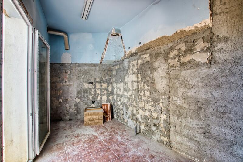 4 bedroom Townhouse for sale