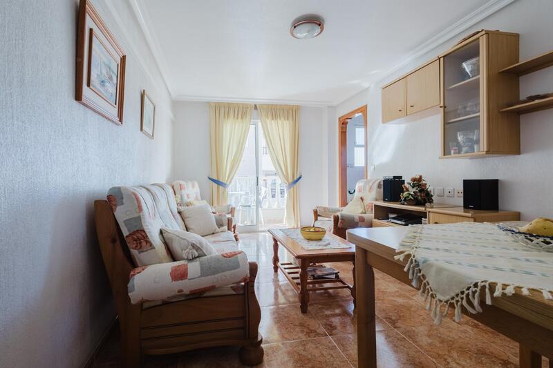 квартира продается в Torrevieja, Alicante