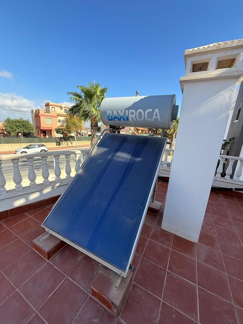 2 bedroom Townhouse for sale