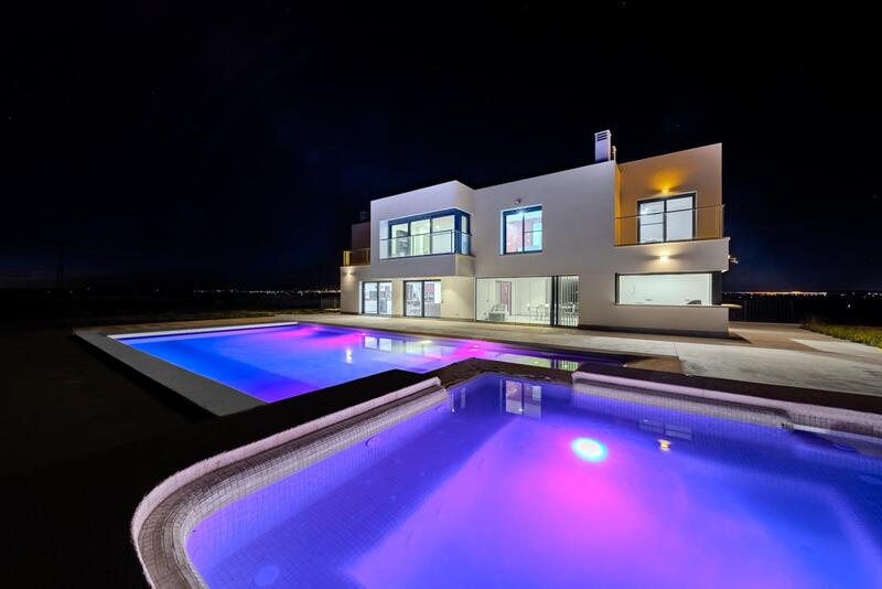 5 bedroom Villa for sale