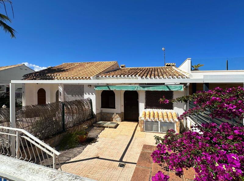 Radhus till salu i Orihuela Costa, Alicante