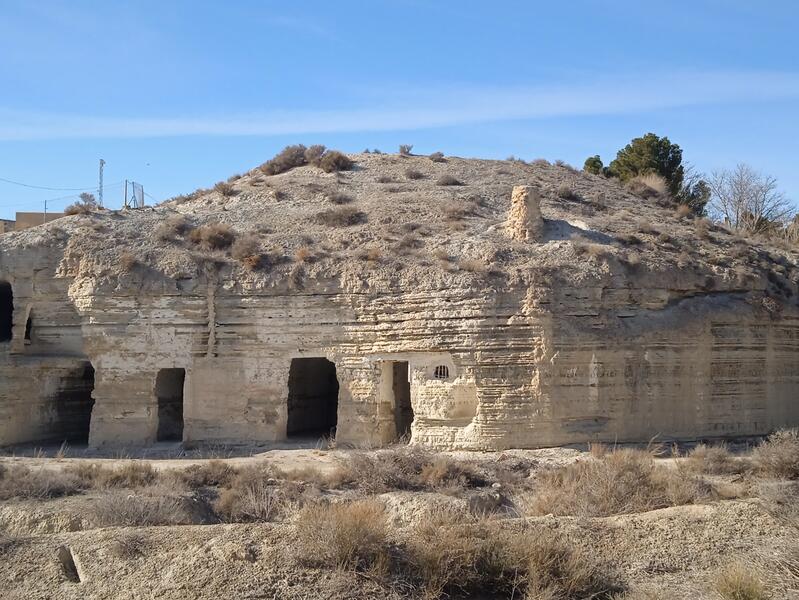 5 bedroom Cave House for sale