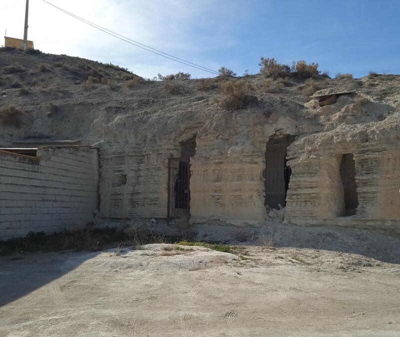 6 bedroom Cave House for sale