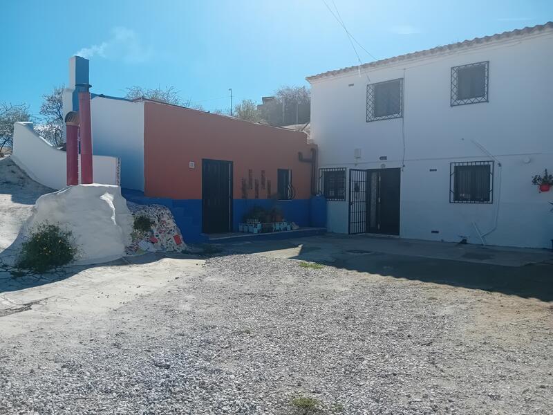 Landhaus zu verkaufen in Baza, Granada